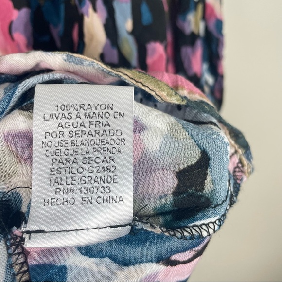 Umgee Multicolor Abstract Blouse - Picture 8 of 9